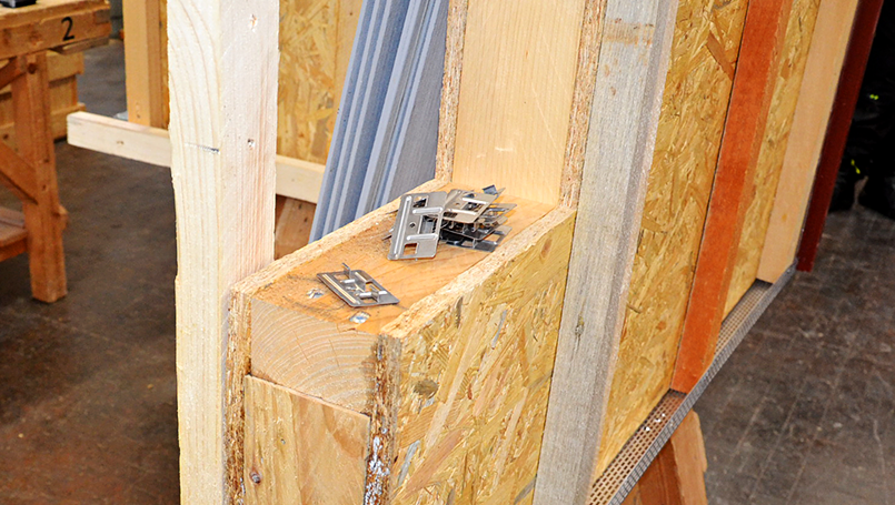 Befestigungsmittel Cedral Click Klammer