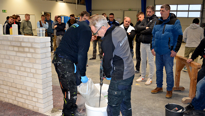 Bild 11 | Fachseminar KÖSTER BAUCHEMIE AG am 03.12.2025 abc Bau M-V GmbH Verarbeitung von Dichtschlämme gegen rückwirkend Feuchtigkeit mit dem Produkt NB 1 von KÖSTER
