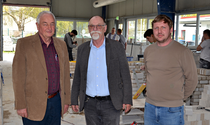 Die Prüfer v.l.n.r.: Frank Bollnann, Norbert Daemel und Ausbilder André Stock