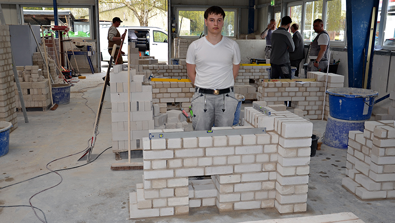 Angehende Meister im Maurer- und Betonbauer-Handwerk