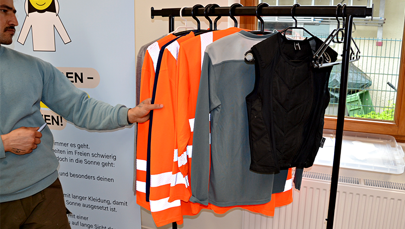 Bild 13 | BG Bau UV-Schutz-Tag 2026 abc Bau M-V GmbH BG Bau UV-Schutz-Tag 2026 – UV-Schutzkleidung für den Körper